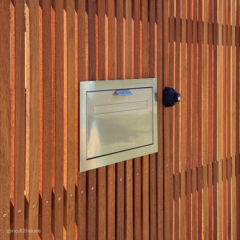 Geneva Parcel Fence/Brick Letterbox - Stainless Steel