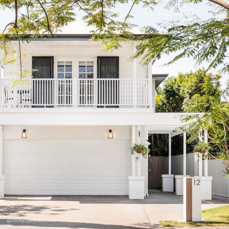 Ascot Parcel Pillar Letterbox - White