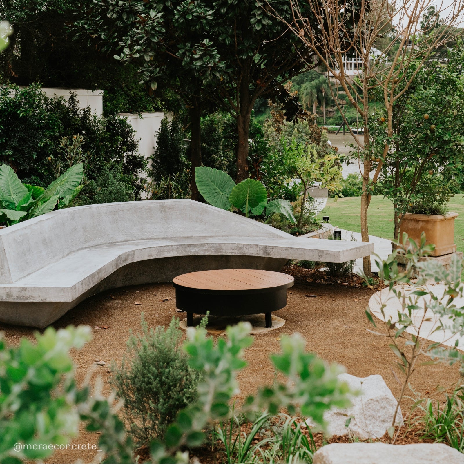 Kalahari 80 Black Fire Pit