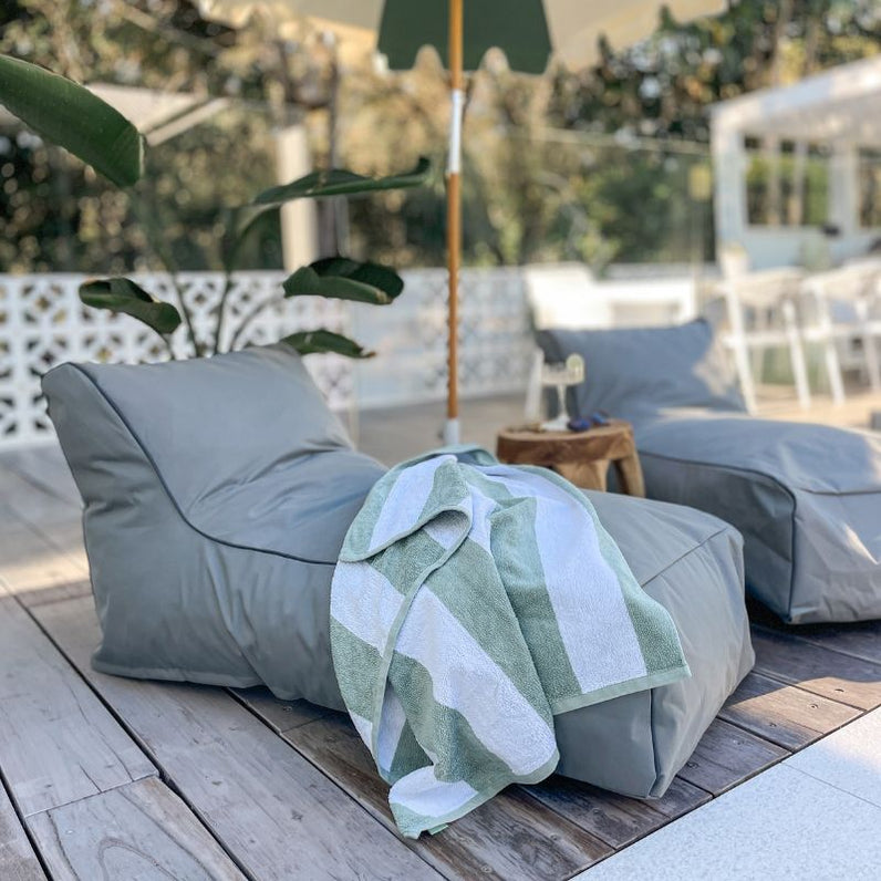 #Colour_Hamptons Grey