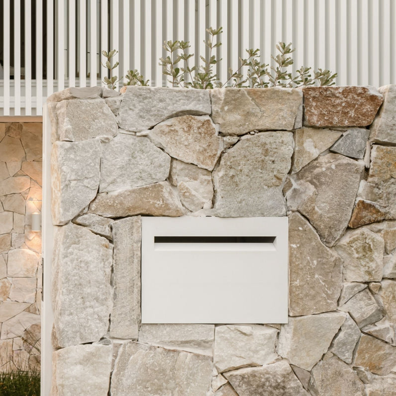 Palazzo Large A4 Fence Letterbox - White