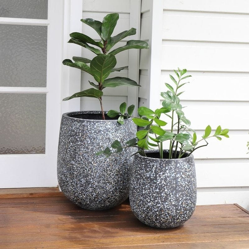 Malibu Plant Pot - Charcoal Seashell