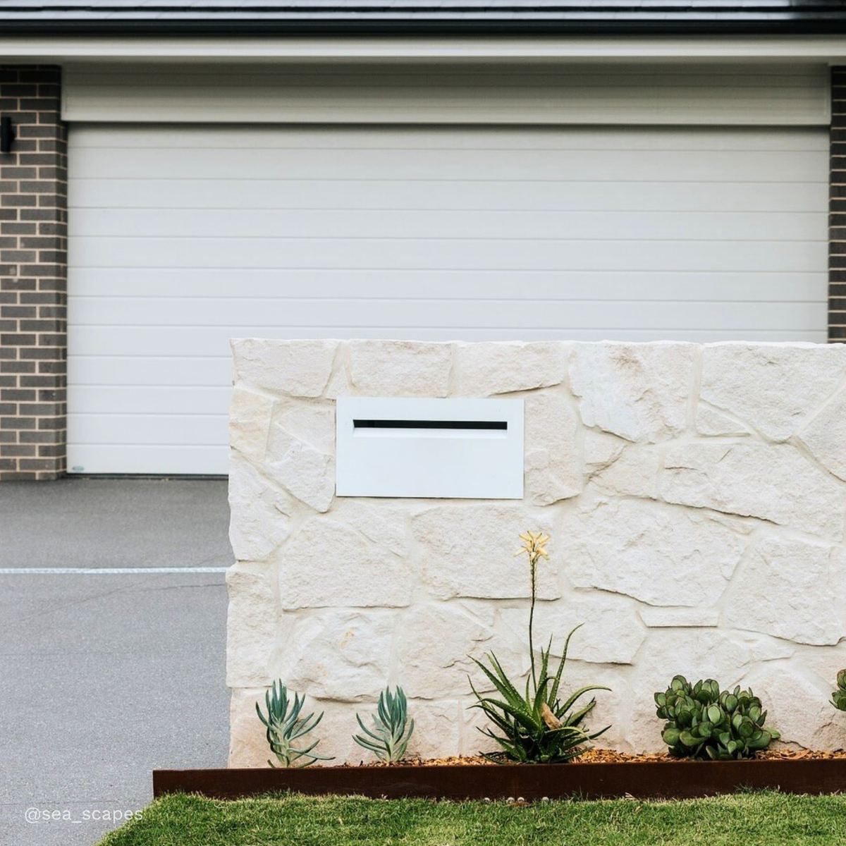 Palazzo A4 Brick Letterbox - White