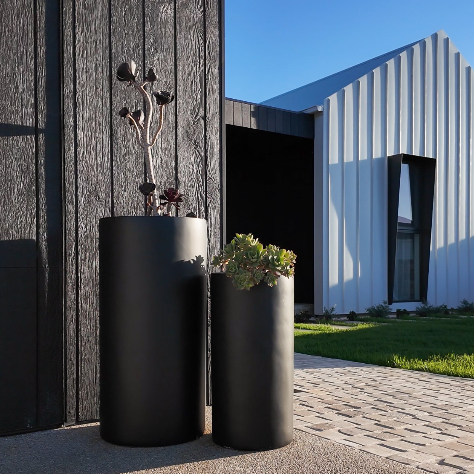 Bondi Tall Plant Pot - Black