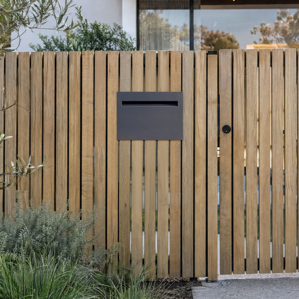 Palazzo Large A4 Fence Letterbox - Charcoal