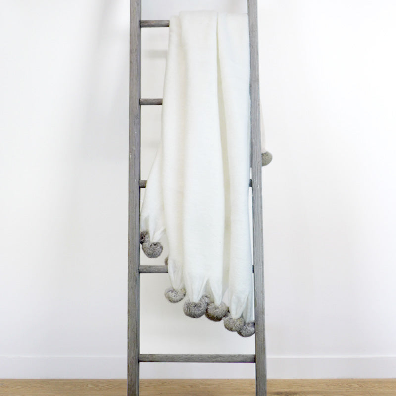 Anouk Pom Pom Throw Blanket