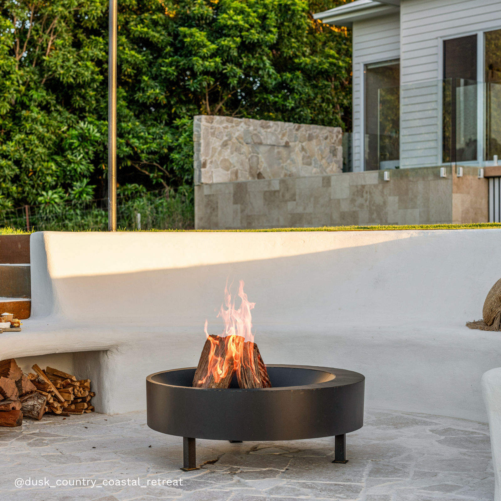 Montana 100 Black Fire Pit