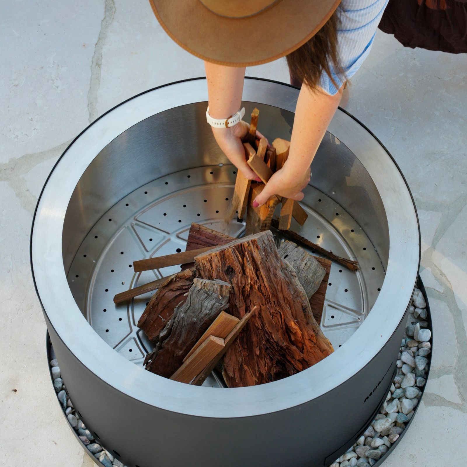 Sahara 70 Black Low Smoke Fire Pit