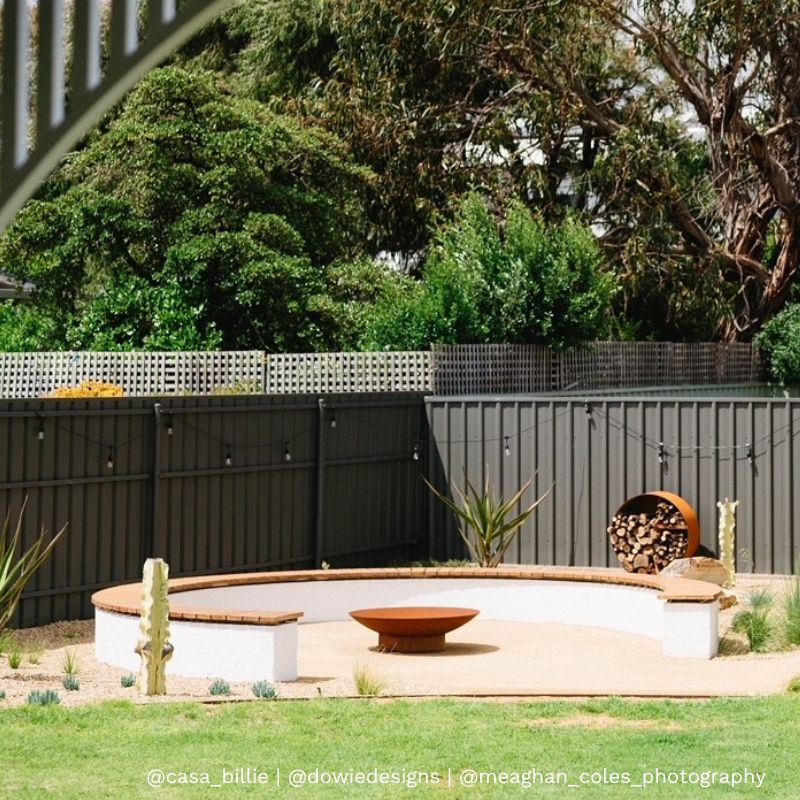 Round Firewood Storage - Rust